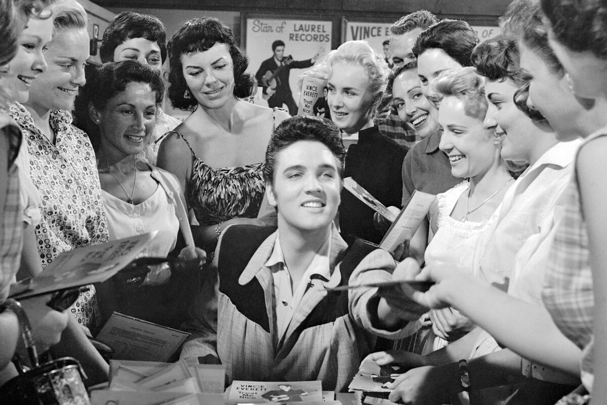 Elvis in Jailhouse Rock 1200x800